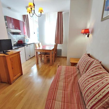 Pat 83, T2, Centre Luchon, Wifi, Casier A Skis, 4 Personnes Bagneres-de-Luchon Luaran gambar